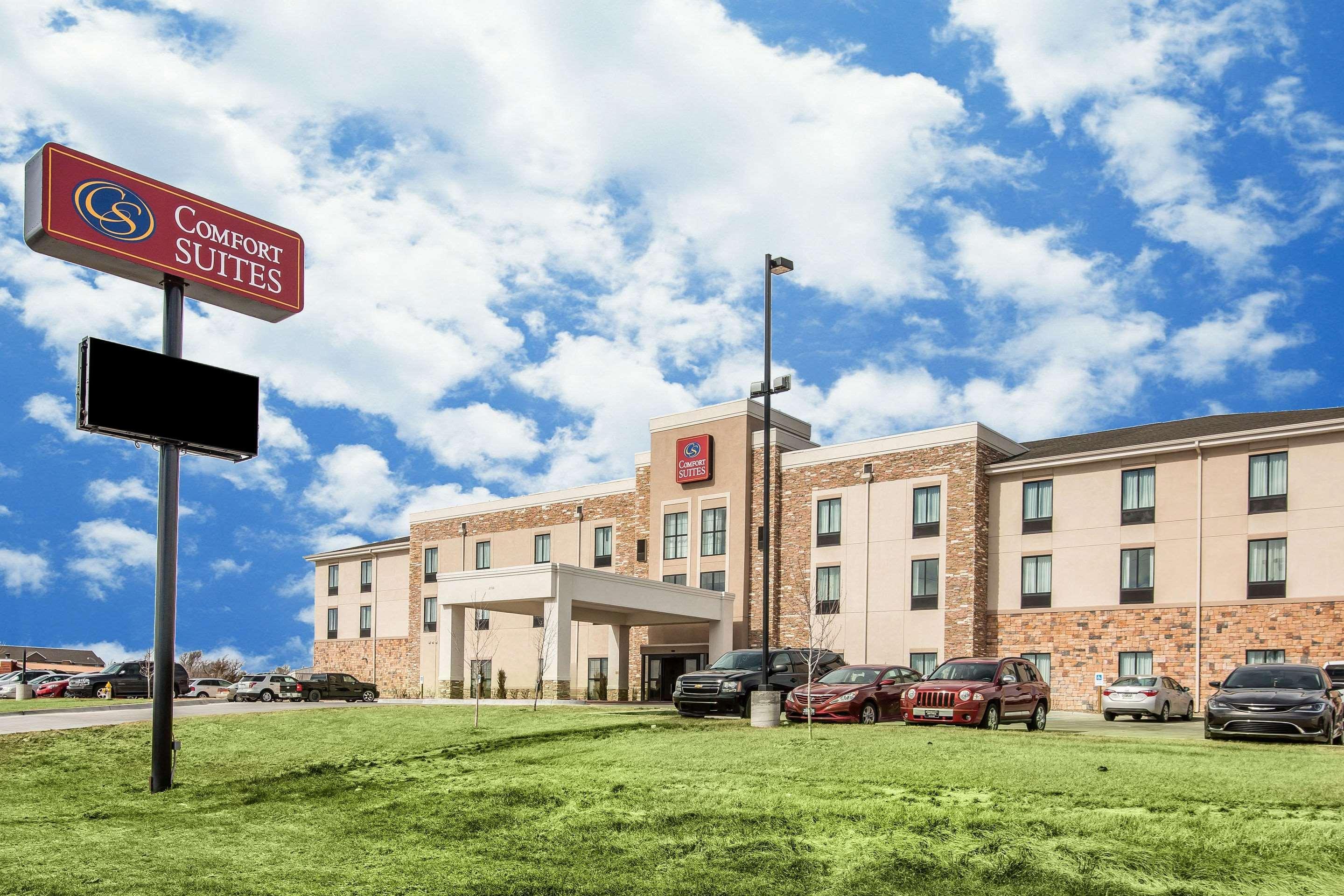 Comfort Suites - Dodge City Exterior photo
